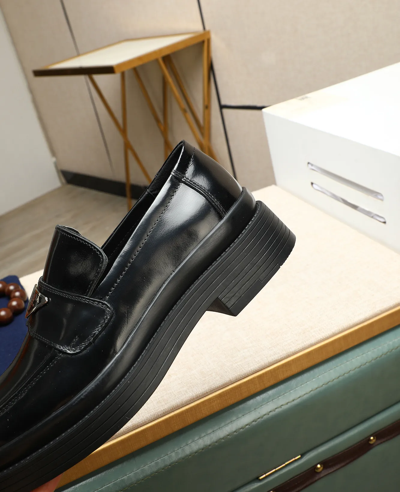 Men's men's shoes 💰540 (water-dyed cow leather) 📛📛PRADA high-end counter's latest formal business leather shoes 👔original and highest quality! Imported from Italy 🇮🇹 first-layer calfskin fabric ➕ cowhide lining Original outsole Formal size: 38➖44 (45 customized)